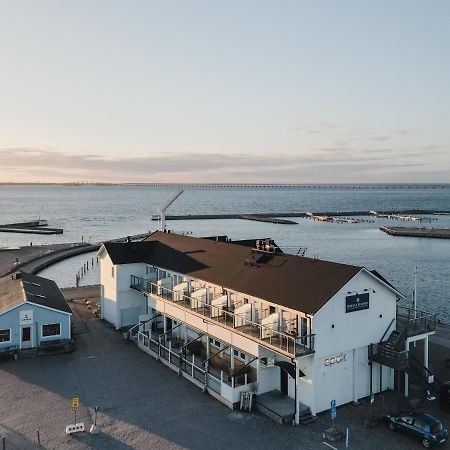 Hotell Hamnen Färjestaden Esterno foto