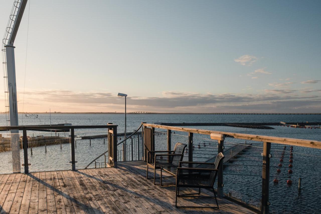 Hotell Hamnen Färjestaden Esterno foto