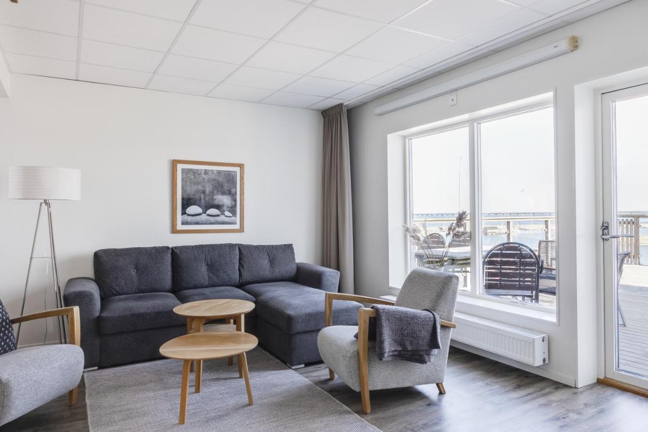 Hotell Hamnen Färjestaden Esterno foto