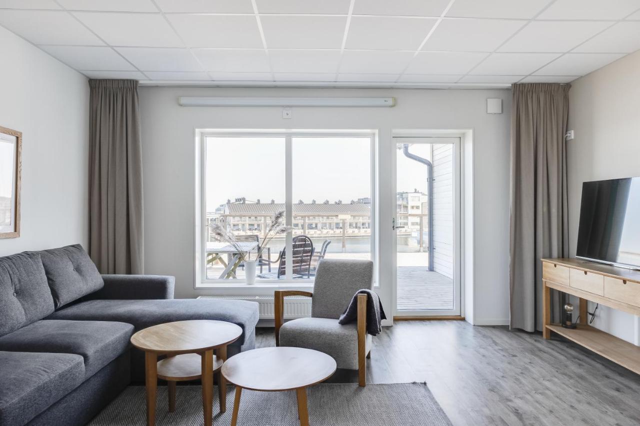 Hotell Hamnen Färjestaden Esterno foto
