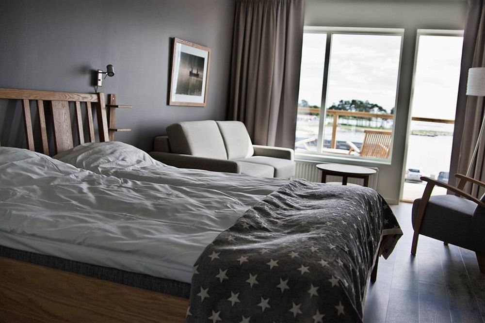 Hotell Hamnen Färjestaden Esterno foto